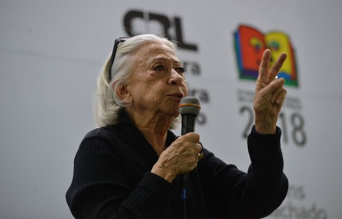 A atriz diz que não é de hoje que a cultura se fortalece quando está "debaixo do pau" - Foto: Rovena Rosa/Agência Brasil./ A atriz diz que não é de hoje que a cultura se fortalece quando está "debaixo do pau" - Foto: Rovena Rosa/Agência Brasil./