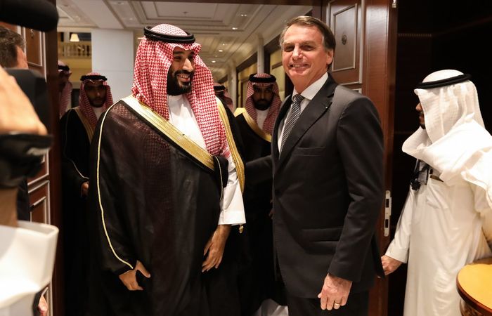 Encontro entre Mohammed bin Salman, príncipe da Arábia Saudita, e o presidente Jair Bolsonaro./Foto: José Dias/PR