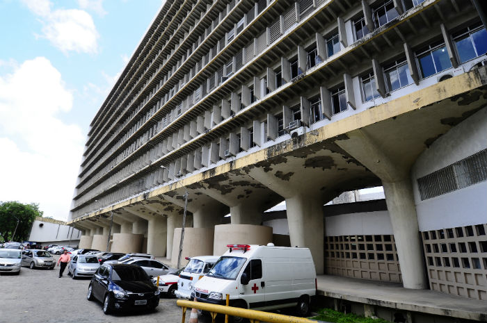 Há vagas para o Hospital da Clínicas da Universidade Federal de Pernambuco./Foto: Júlio Jacobina/Arquivo DP. Há vagas para o Hospital da Clínicas da Universidade Federal de Pernambuco./Foto: Júlio Jacobina/Arquivo DP.