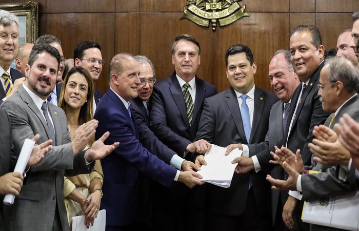Claudio Considera, pesquisador do IBRE/FGV, afirma que as medidas podem ser comparadas em termos de importância ao Plano Real e ao PAEG (Programa de Ação Econômica do Governo)./Foto: Marcos Corrêa/PR