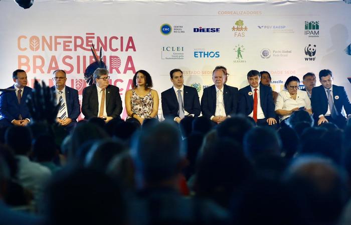 Confer&ecirc;ncia Brasileira de Mudan&ccedil;a do Clima foi aberta nesta quarta-feira no Recife./Foto: H&eacute;lia Scheppa/Governo do Estado