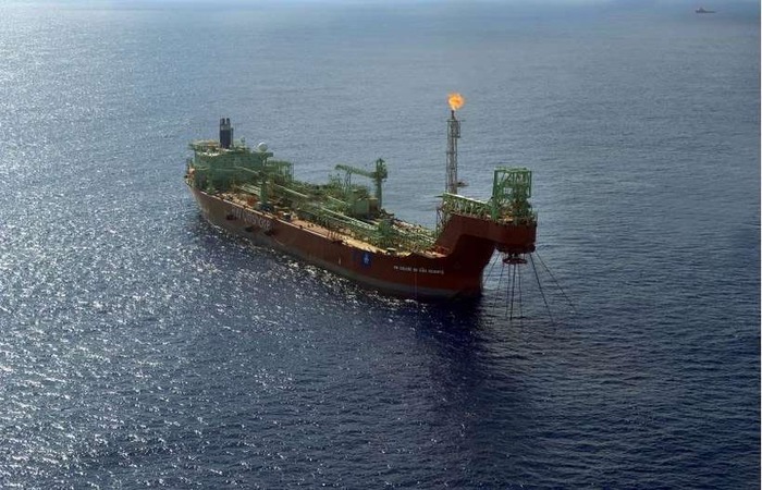 "Conseguimos cerca de R$ 70 bilhões que irão irrigar a economia", declarou Rêgo Barros./Petrobras/ Agencia Brasil