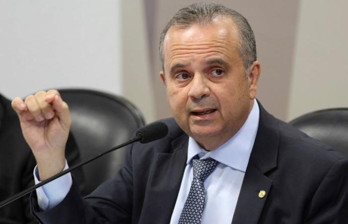 De acordo com o secretário especial de Previdência e Trabalho, Rogério Marinho, foram retiradas exigências que travavam as operações/Foto: Fabio Rodrigues Pozzebom / Agência Brasil