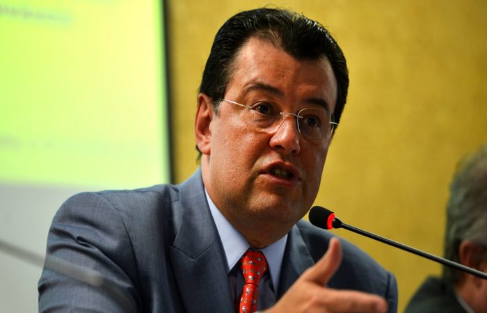 O líder do MDB no Senado, Eduardo Braga (AM) disse que "para abrir o emprego para o jovem eles estão tributando o desempregado. É muito contraditório. Nós vamos ter de ajustar"./Foto: Fabio Rodrigues Pozzebom/Agência Brasil