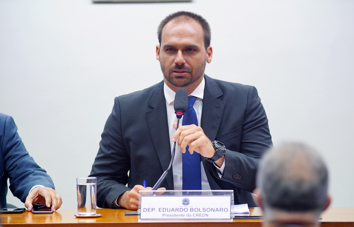 Segundo Eduardo, o lado positivo de sair sem os recursos é atrair "pessoas que são mais conectadas" com as ideias bolsonaristas./Foto: Agência Câmara