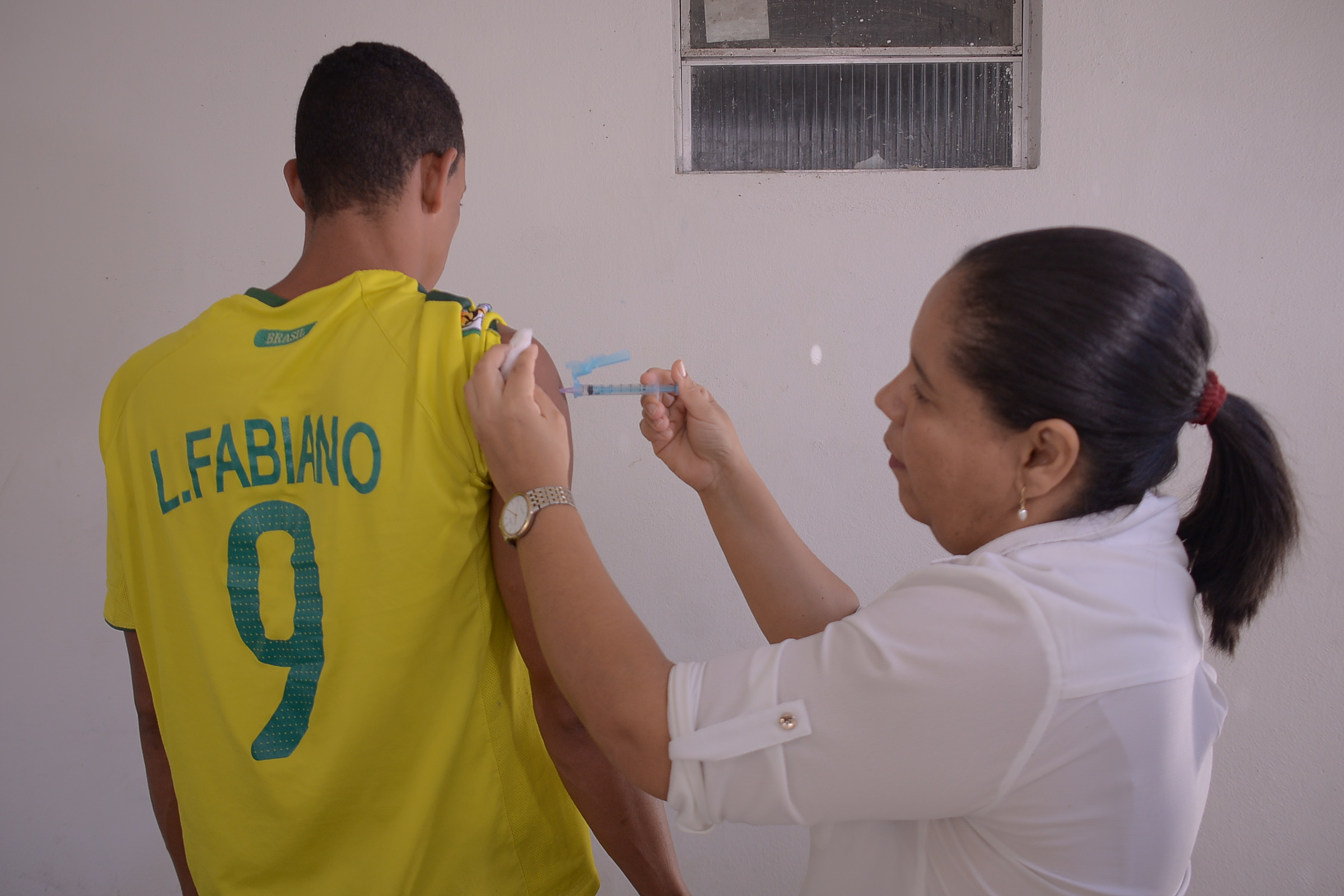 Dose tr&iacute;plice pode estar&aacute; dispon&iacute;vel em 150 postos. Foto: Daniel Tavares/PCR/