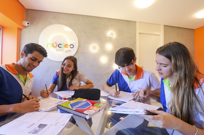 No primeiro dia, os candidatos farão a redação e vão responder as questões de língua portuguesa, matemática, língua estrangeira e filosofia./Foto: Tarciso Augusto / Esp. DP Foto. No primeiro dia, os candidatos farão a redação e vão responder as questões de língua portuguesa, matemática, língua estrangeira e filosofia./Foto: Tarciso Augusto / Esp. DP Foto.