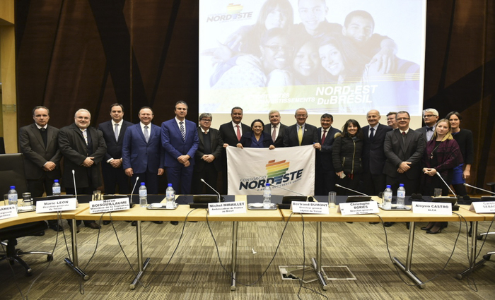 Governadores nordestinos fizeram a apresentação para 40 empresários franceses.