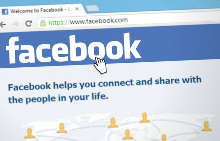 O usuário entrou com processo alegando que utiliza o Instagram, rede social pertencente ao Facebook,  para fazer o acompanhamento de clientes, agendamento de consultas e contatos com marcas/Foto: Simon Steinberger/Pixabay