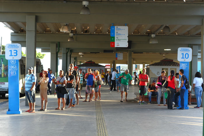 Linhas 224 e 229 passam a circular pelo Terminal de Passageiros de Santa Rita./Foto: Paulo Paiva/DP Linhas 224 e 229 passam a circular pelo Terminal de Passageiros de Santa Rita./Foto: Paulo Paiva/DP