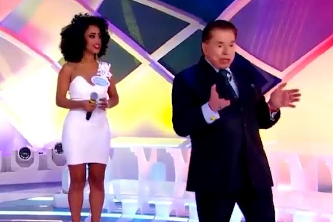A causa foi o tratamento dado pelo apresentador a Jennyfer Oliver no quadro Quem Você Tira?/Reprodução/SBT