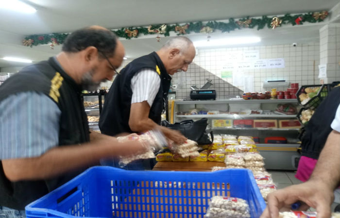 A Operação esteve, hoje, em Olinda. Quatro padarias foram fiscalizadas e todas autuadas/Foto: Isabella Fabrício / Procon PE