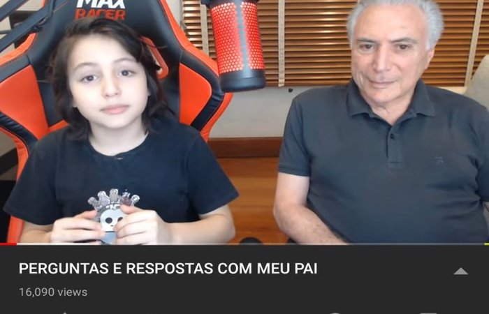 O conteúdo apresenta uma série de perguntas e respostas enviadas pelos seguidores de "Michelzinho"/Foto: YouTube/Reprodução O conteúdo apresenta uma série de perguntas e respostas enviadas pelos seguidores de "Michelzinho"/Foto: YouTube/Reprodução