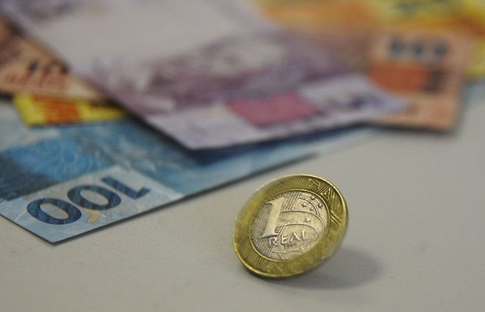 Segundo a Peic, o porcentual de famílias com dívidas aumentou 0 5 ponto em dezembro ante novembro de 2019, para 65,6%, maior patamar da série histórica da pesquisa, iniciada em janeiro de 2010/Foto: Marcello Casal Jr./Agência Brasil Segundo a Peic, o porcentual de famílias com dívidas aumentou 0 5 ponto em dezembro ante novembro de 2019, para 65,6%, maior patamar da série histórica da pesquisa, iniciada em janeiro de 2010/Foto: Marcello Casal Jr./Agência Brasil