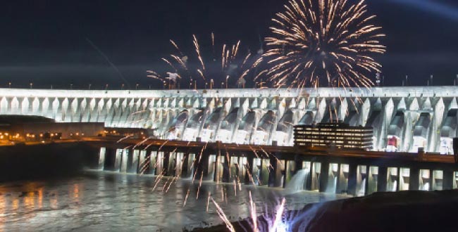 Opulência: Segunda maior do mundo, usina é mola-mestra para a geração de energia no Brasil/Itaipu/divulgação Opulência: Segunda maior do mundo, usina é mola-mestra para a geração de energia no Brasil/Itaipu/divulgação