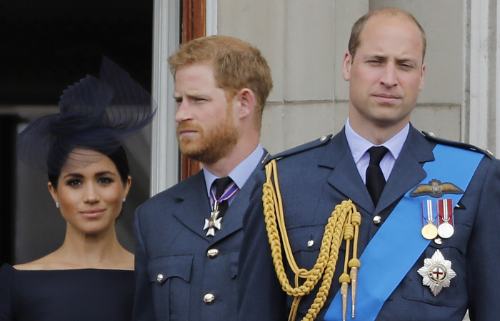 As brigas entre William e Harry teriam começado antes do casamento entre o caçula e Meghan, ainda em maio de 2018/Foto: Tolga AKMEN / AFP As brigas entre William e Harry teriam começado antes do casamento entre o caçula e Meghan, ainda em maio de 2018/Foto: Tolga AKMEN / AFP