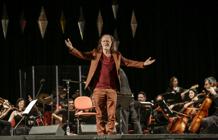 Alceu Valenca e Orquestra Ouro Preto apresentando Valencianas II no Parque Dona Lindu, em 27 de outubro de 2019./Foto: Paulo Paiva/DP Foto Alceu Valenca e Orquestra Ouro Preto apresentando Valencianas II no Parque Dona Lindu, em 27 de outubro de 2019./Foto: Paulo Paiva/DP Foto