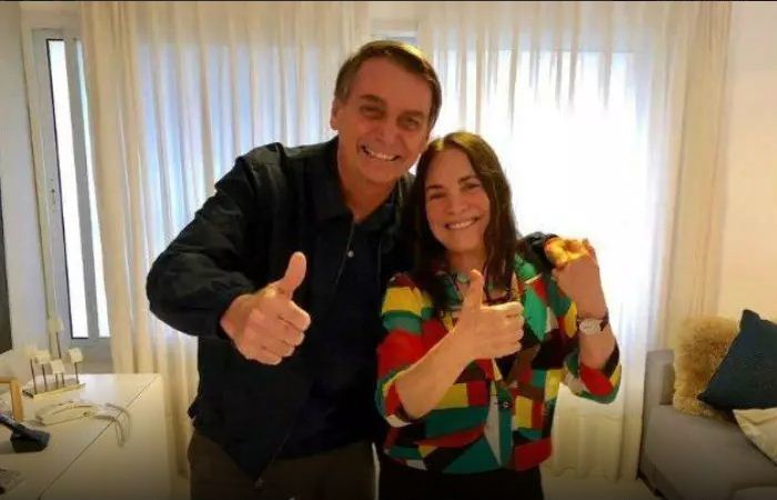 Para convencer a atriz a assumir a pasta da Cultura, Bolsonaro disse que poderia recriar o Ministério da Cultura, o que elevaria a atriz à condição de ministra/Foto: Reprodução Para convencer a atriz a assumir a pasta da Cultura, Bolsonaro disse que poderia recriar o Ministério da Cultura, o que elevaria a atriz à condição de ministra/Foto: Reprodução