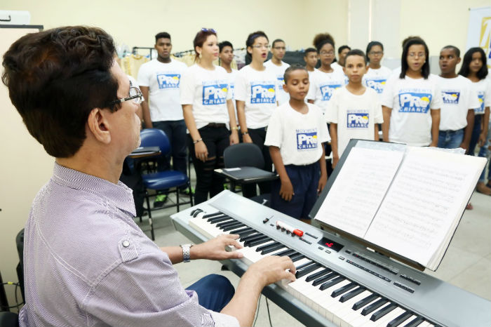 O Pr&oacute;-Crian&ccedil;a oferece fardamento e alimenta&ccedil;&atilde;o./Foto: Jos&eacute; Domingos/Divulga&ccedil;&atilde;o