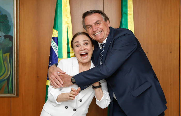 Atriz Regina Duarte está negociando com o governo federal para assumir a pasta da Secretaria da Cultura, no Ministério da Cidadania