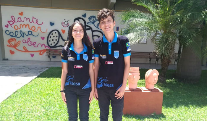 Rauanny Cocino e Douglas Numeriano estão concorrendo a uma vaga na etapa mundial./Foto: Sesi/Divulgação Rauanny Cocino e Douglas Numeriano estão concorrendo a uma vaga na etapa mundial./Foto: Sesi/Divulgação