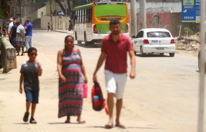 Av. Hildebrando de Vasconcelos, Dois Unidos.