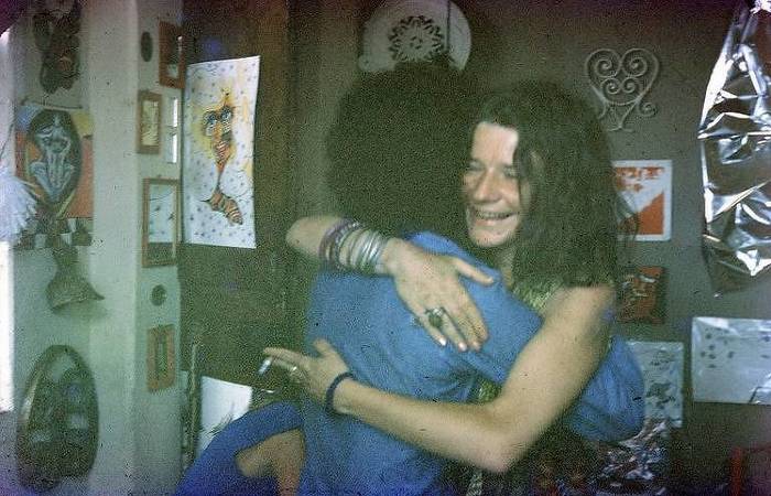 Janis Joplin se hospedou na casa do artista plástico Lula Martins de frente para a praia do Rio Vermelho/Foto: Acervo pessoal/Lula Martins Janis Joplin se hospedou na casa do artista plástico Lula Martins de frente para a praia do Rio Vermelho/Foto: Acervo pessoal/Lula Martins