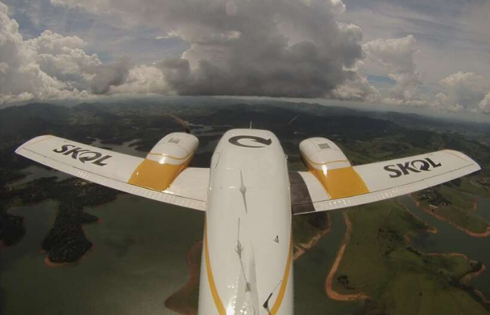 O avião vai "bombardear" o interior de nuvens com gotículas de água de tamanho controlado./Foto: Divulgação O avião vai "bombardear" o interior de nuvens com gotículas de água de tamanho controlado./Foto: Divulgação