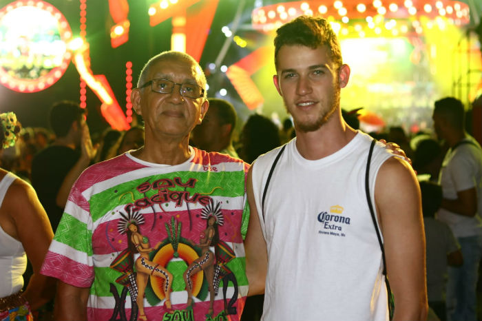 O israelense Daniel Leiman conheceu o carnaval nesta sexta no Recife.