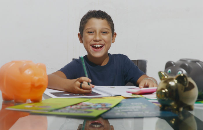 Júlio Schoeneman estuda o tema desde 2017 e já modificou atitudes em casa e na escola./Foto: Bruna Costa / Esp.DP Foto Júlio Schoeneman estuda o tema desde 2017 e já modificou atitudes em casa e na escola./Foto: Bruna Costa / Esp.DP Foto