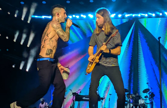 Adam Levine e James Valentine.