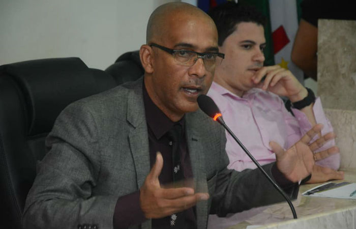 Toninho pediu desculpas depois da recepção negativa do projeto/Foto: Divulgação / Câmara Municipal de Camaragibe Toninho pediu desculpas depois da recepção negativa do projeto/Foto: Divulgação / Câmara Municipal de Camaragibe