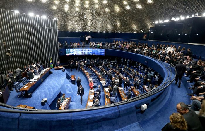 Medida foi tomada para restringir o fluxo de pessoas na Casa/Foto: Wilson Dias/Agência Brasil Medida foi tomada para restringir o fluxo de pessoas na Casa/Foto: Wilson Dias/Agência Brasil