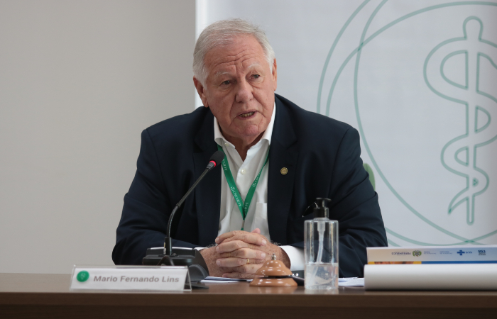 "Não há motivos para pânico, mas para enfrentar a pandemia", afirma o presidente do Cremepe, Mário Fernando Lins./Foto: Tarciso Augusto/Esp. DP. "Não há motivos para pânico, mas para enfrentar a pandemia", afirma o presidente do Cremepe, Mário Fernando Lins./Foto: Tarciso Augusto/Esp. DP.