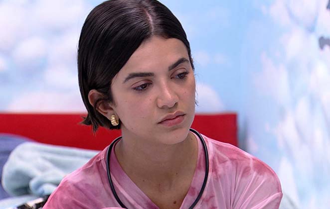 A sister revelou estar com a menstruação dois meses atrasada/Foto: Reprodução/TV Globo A sister revelou estar com a menstruação dois meses atrasada/Foto: Reprodução/TV Globo