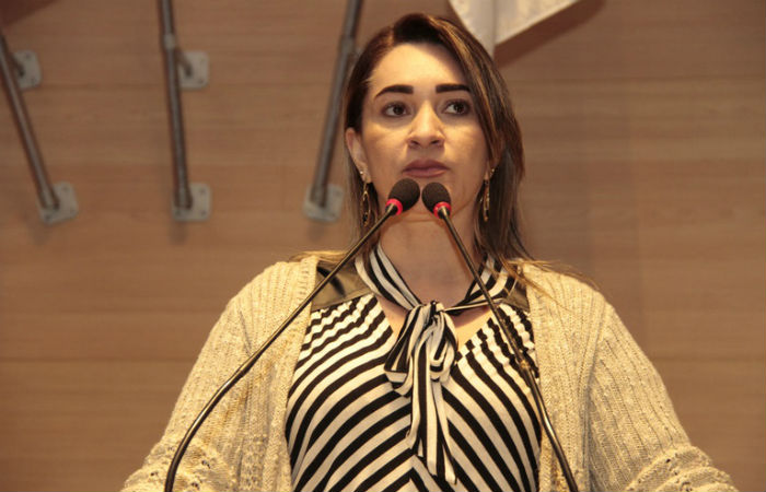 Aline Mariano afirma que efeitos psicológicos da crise do coronavírus podem afetar grávidas/Foto: Câmara Municipal do Recife Aline Mariano afirma que efeitos psicológicos da crise do coronavírus podem afetar grávidas/Foto: Câmara Municipal do Recife