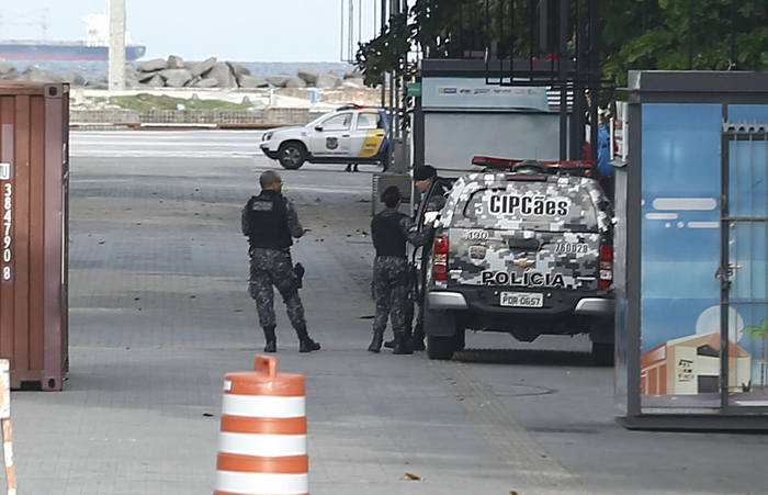 Movimentação na Avenida Rio Branco, no Bairro do Recife, Zona Central da capital./Foto: Paulo Paiva/DP Movimentação na Avenida Rio Branco, no Bairro do Recife, Zona Central da capital./Foto: Paulo Paiva/DP