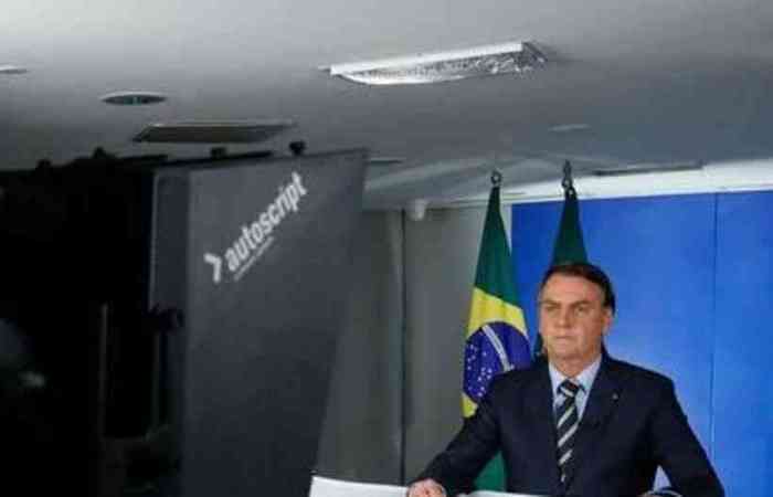 O presidente, em entrevista à imprensa, na manhã desta quarta-feira, disse que a economia pode colapsar, arrastando a democracia junto./Foto: Isac Nóbrega/PR O presidente, em entrevista à imprensa, na manhã desta quarta-feira, disse que a economia pode colapsar, arrastando a democracia junto./Foto: Isac Nóbrega/PR