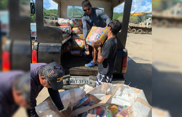 As 250 cestas básicas doadas foram entregues aos moradores de Noronha./Foto: Cortesia/Whatsapp. As 250 cestas básicas doadas foram entregues aos moradores de Noronha./Foto: Cortesia/Whatsapp.