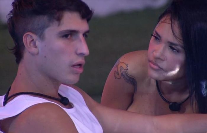 Ela também foi escolhida por Mari, enquanto Manu chamou Rafa para a defesa./Foto: Reprodução/Rede Globo Ela também foi escolhida por Mari, enquanto Manu chamou Rafa para a defesa./Foto: Reprodução/Rede Globo