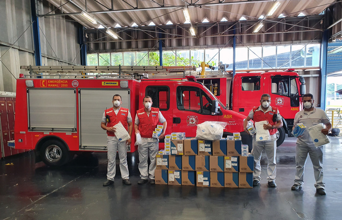 Entre as iniciativas, doações de materiais diversos para apoio à área da saúde./Foto: FCA/Divulgação Entre as iniciativas, doações de materiais diversos para apoio à área da saúde./Foto: FCA/Divulgação