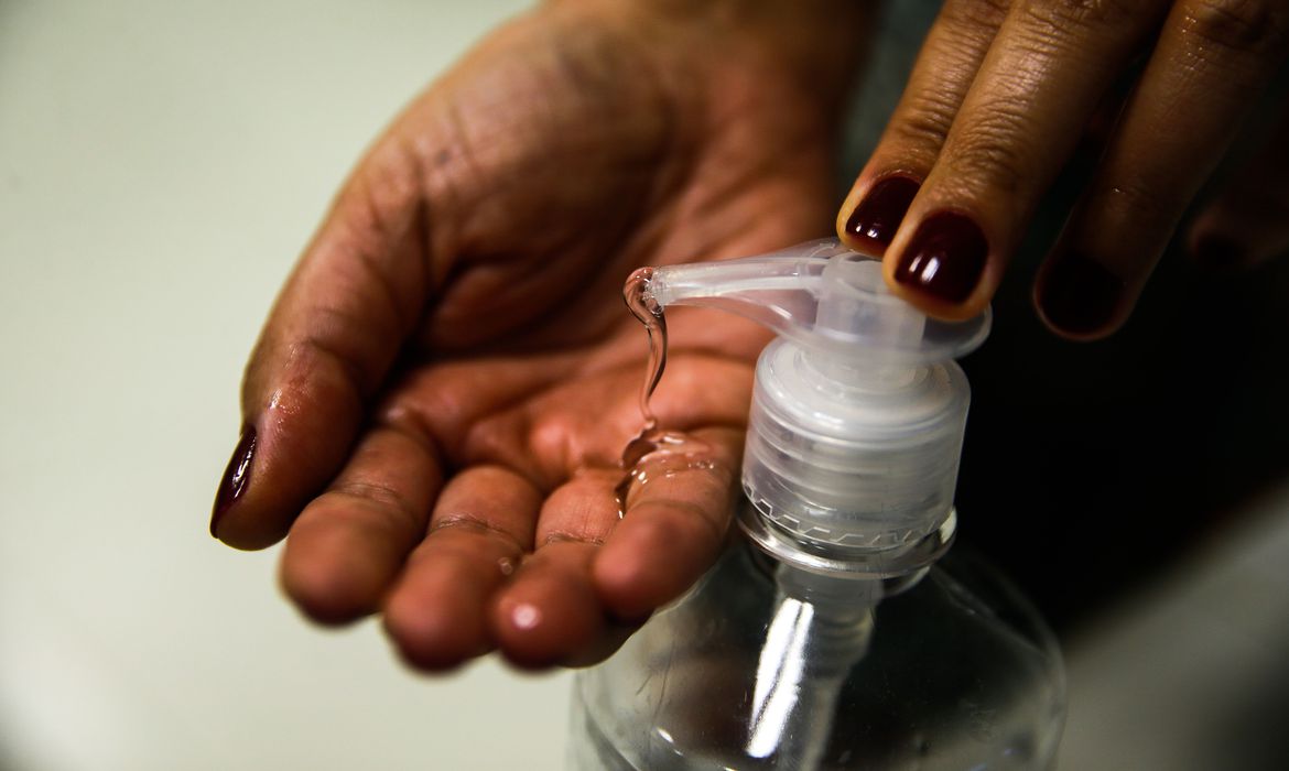 Levantamento mostra que o faturamento com esse item cresceu 344% nos dois primeiros meses do ano, em relação a janeiro e fevereiro de 2019/Foto: Marcello Casal Jr/ Agência Brasil Levantamento mostra que o faturamento com esse item cresceu 344% nos dois primeiros meses do ano, em relação a janeiro e fevereiro de 2019/Foto: Marcello Casal Jr/ Agência Brasil