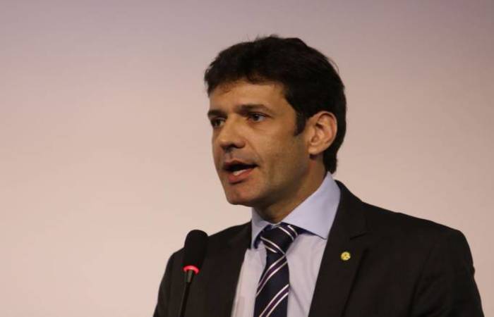 O Ministro do Turismo, Marcelo Álvaro Antonio, diz que governo prepara MP para definir as regras/Foto: Rovena Rosa/Agência Brasil O Ministro do Turismo, Marcelo Álvaro Antonio, diz que governo prepara MP para definir as regras/Foto: Rovena Rosa/Agência Brasil