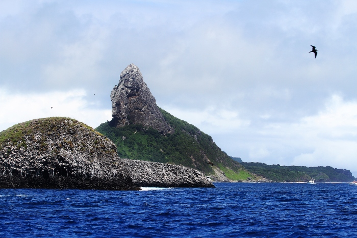Atualmente, Noronha tem 3,3 mil pessoas no arquipélago. Em um período comum, o número chega a 7 mil./Foto: Paulo Paiva/DP Atualmente, Noronha tem 3,3 mil pessoas no arquipélago. Em um período comum, o número chega a 7 mil./Foto: Paulo Paiva/DP