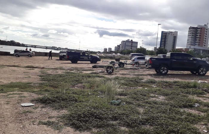 Esta foi a primeira vez que a Guarda Civil de Petrolina flagrou descumprimento de medidas restritivas na orla do São Francisco/Foto: Divulgação/Prefeitura de Petrolina. Esta foi a primeira vez que a Guarda Civil de Petrolina flagrou descumprimento de medidas restritivas na orla do São Francisco/Foto: Divulgação/Prefeitura de Petrolina.