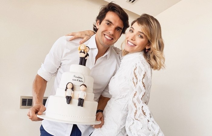 Carol também resolveu homenagear o marido por causa do aniversário ao publicar imagens com o amado/Foto: Reprodução/Instagram Carol também resolveu homenagear o marido por causa do aniversário ao publicar imagens com o amado/Foto: Reprodução/Instagram