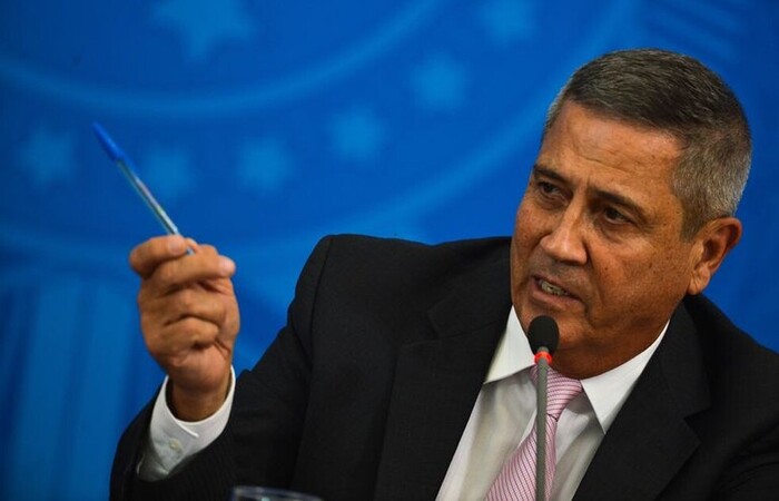 O ministro Walter Braga Netto apresentou um balanço que compara o Brasil a outros sete países