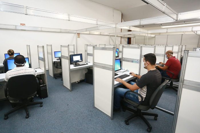 A Central de Regulação de Leitos do estado (foto) organiza o acesso aos leitos./Foto: Governo de Pernambuco/Divulgação A Central de Regulação de Leitos do estado (foto) organiza o acesso aos leitos./Foto: Governo de Pernambuco/Divulgação