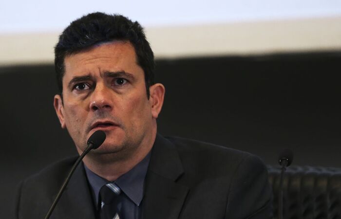 O ex-ministro acredita que não é o melhor momento para avaliar a possibilidade de entrar de vez para a política/Foto: José Cruz/Agência Brasil O ex-ministro acredita que não é o melhor momento para avaliar a possibilidade de entrar de vez para a política/Foto: José Cruz/Agência Brasil