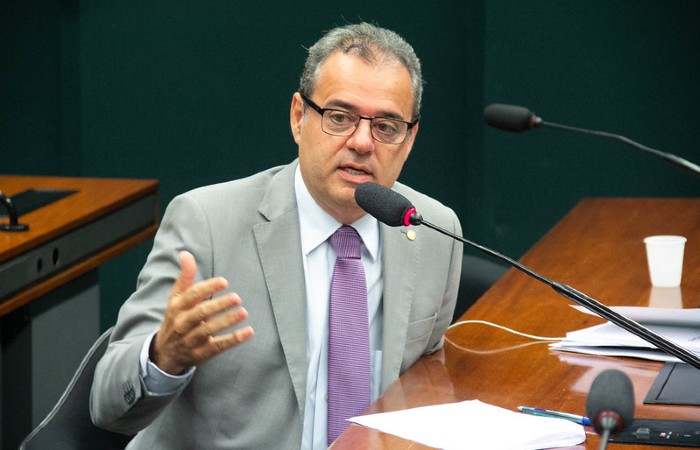 Danilo Cabral faz parte da frente de parlamentares/Foto: Chico Ferreira / Divulga&ccedil;&atilde;o